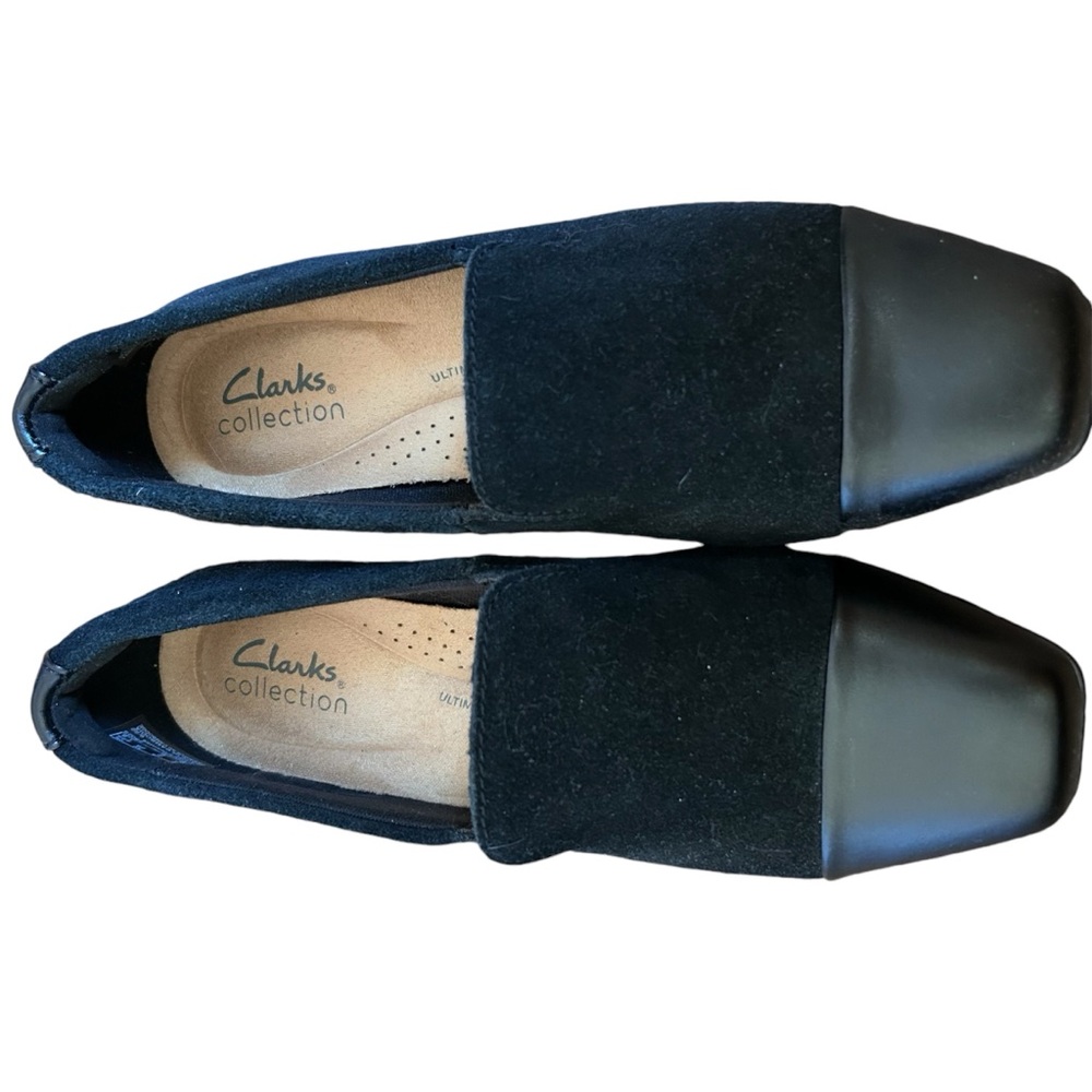 CLARKS (Tilmont Step) FLATS . Size 6